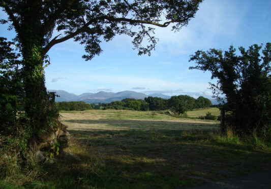 Approaching Fodol Cottages from the lane