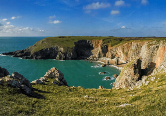 Llanddwyn-Island-Anglesey-2000x985